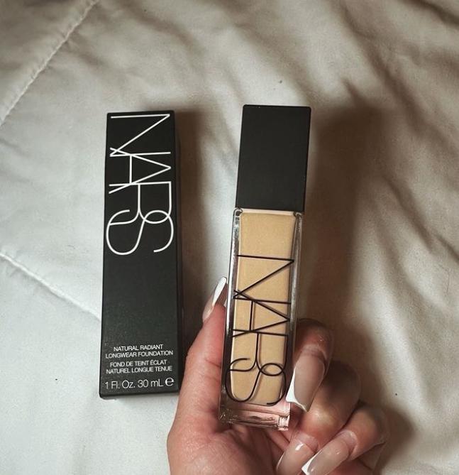 Nars High Coverage Glow Creamy Texture Foundation - 40 ml