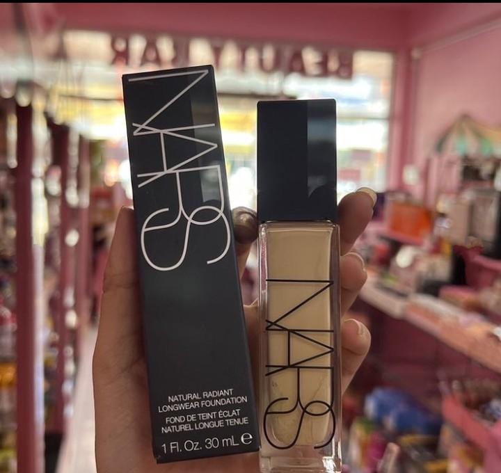 Nars High Coverage Glow Creamy Texture Foundation - 40 ml